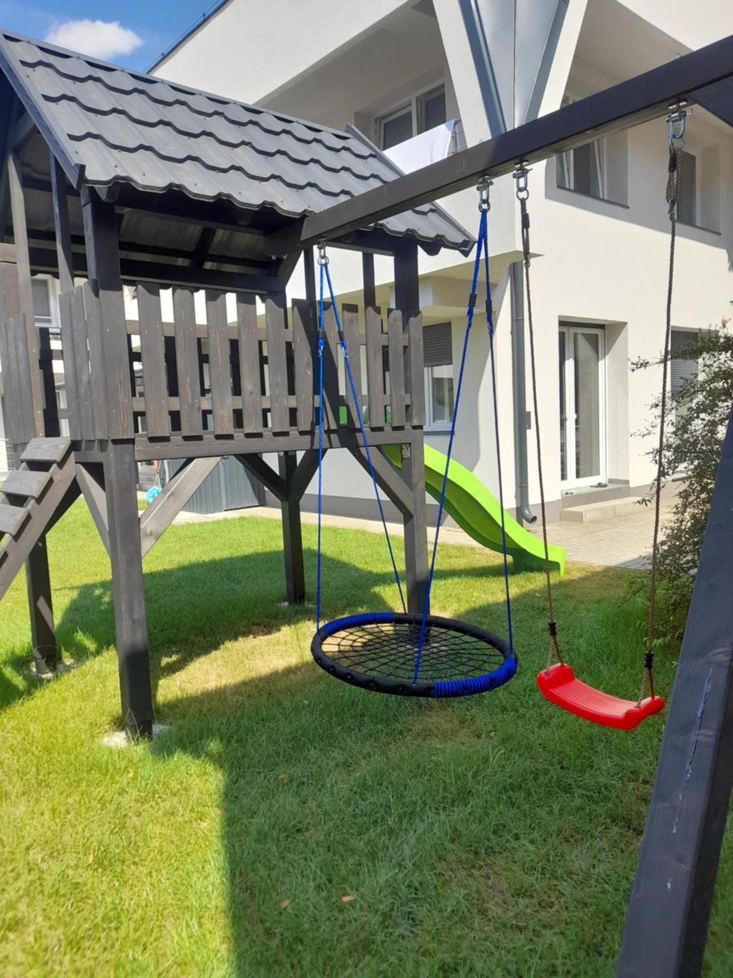 Orion Panzio Bed & Breakfast Hajduszoboszlo Exterior photo